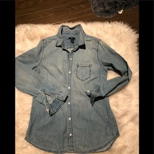 Gap jean shirt